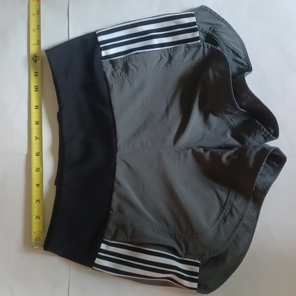 Athleta Ascender Shorts 4" inseam women's 0 Herb Olive color with stripes+pocket - Picture 7 of 17